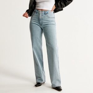 Abercrombie & Fitch | Curve Love High Rise 90s Relaxed Jeans